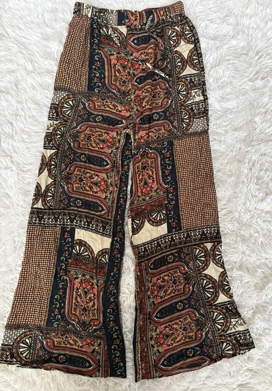 Oliveaceous Women’s M Rayon Flowy Pants. Beautiful Qual/ Design. Pretty